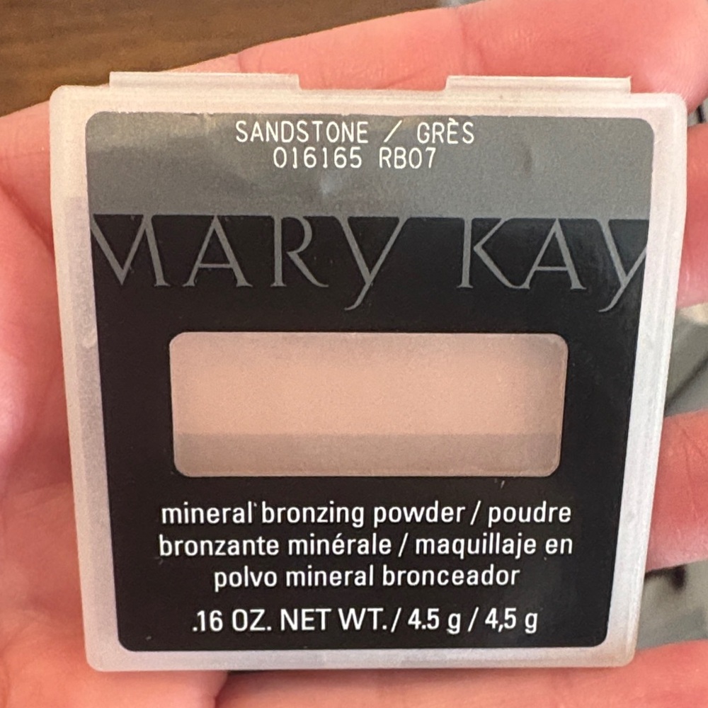 Mary Kay Sandstone Bronzing Powder